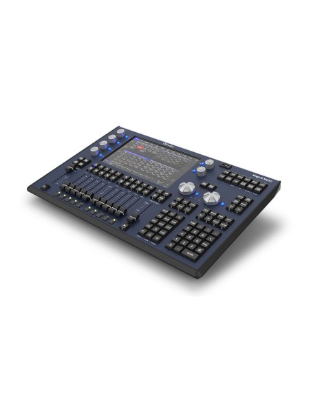 MagicQ MQ50 console luci compatta, 8 universi, 4 uscite dirette DMX 512, 10 Playback faders