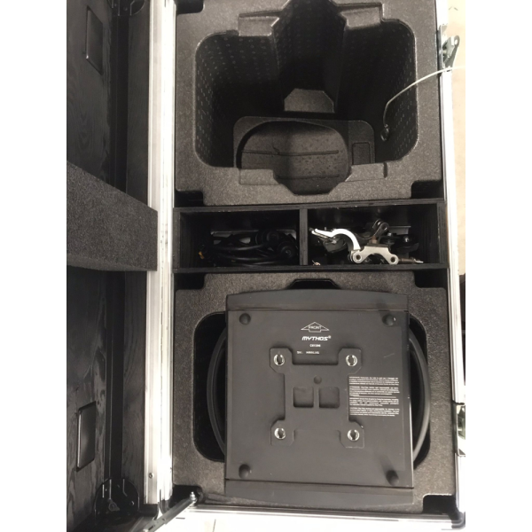 12 teste mobili Spot|Beam Claypaky MYTHOS 2 con flight case - Usate in ottimo stato