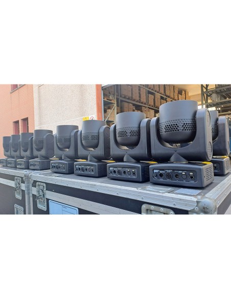 16 teste mobili Claypaky MINI-B con 2 flightcase - Usate in ottimo stato