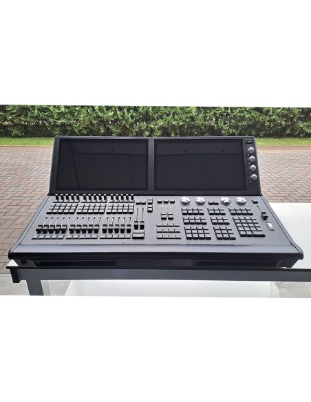 Console luci ChamSys MagicQ MQ500M+ Stadium con flight case e accessori - Usata in ottimo stato