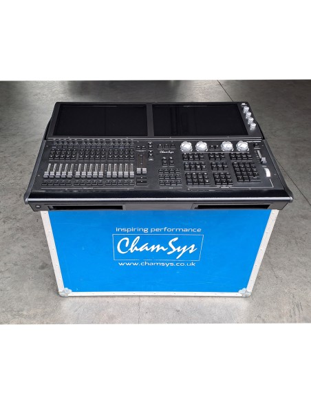 Console luci ChamSys MagicQ MQ500M+ Stadium con flight case e accessori - Usata in ottimo stato