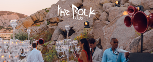 THE ROCK CLUB: LA GEMMA NASCOSTA DELLA COSTA SMERALDA SCEGLIE CLAYPAKY PER BRILLARE