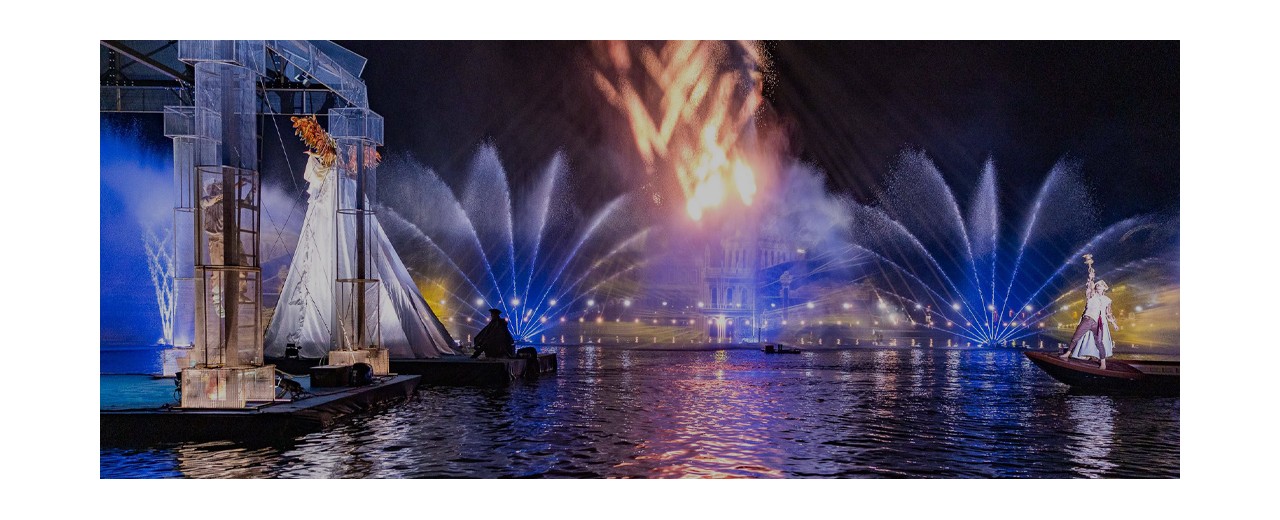 UN TEATRO SULL'ACQUA NEL CUORE DI VENEZIA: CLAYPAKY PER LO SHOW "IL RICHIAMO DI OLYMPIA"